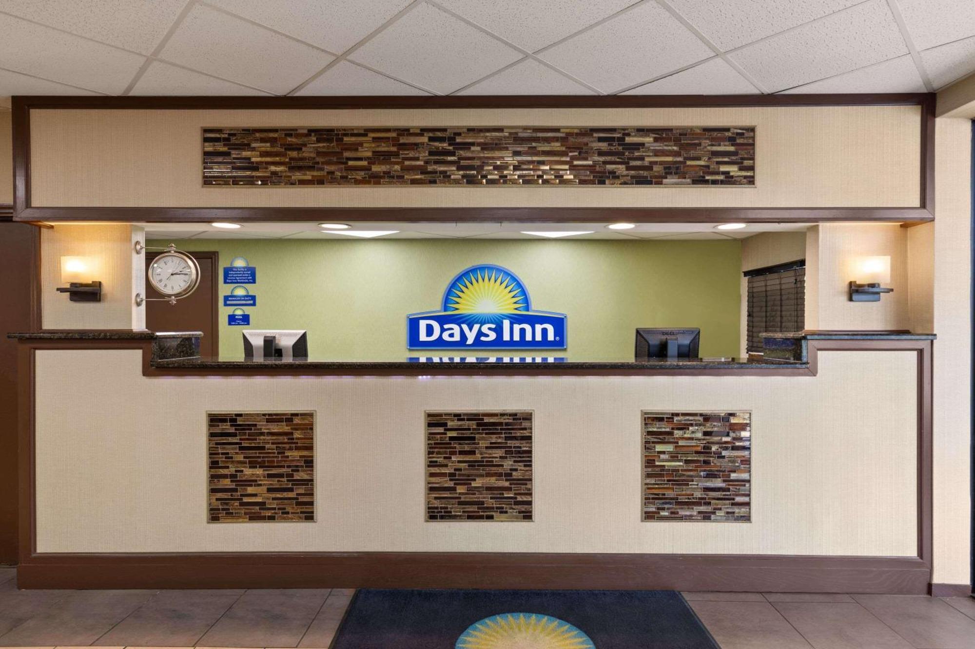 Days Inn By Wyndham Knoxville East Eksteriør billede